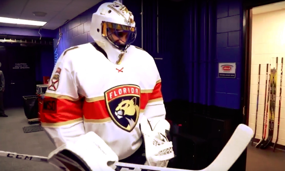 Roberto Luongo jätti Patrick Roy'n taakseen kaikkien aikojen eniten NHL-otteluita pelanneiden maalivahtien listalla.