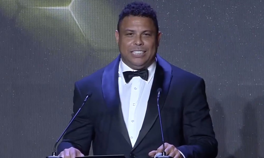 Ronaldo Luís Nazário de Lima haluaa Vinícius Júniorista lainasopimuksen.