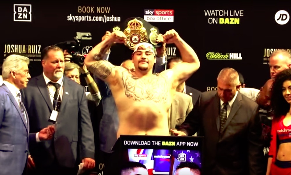 Andy Ruiz Jr voitti Anthony Joshuan: hän pudotti brittimestarin muun muassa neljä kertaa luvunlaskuun.