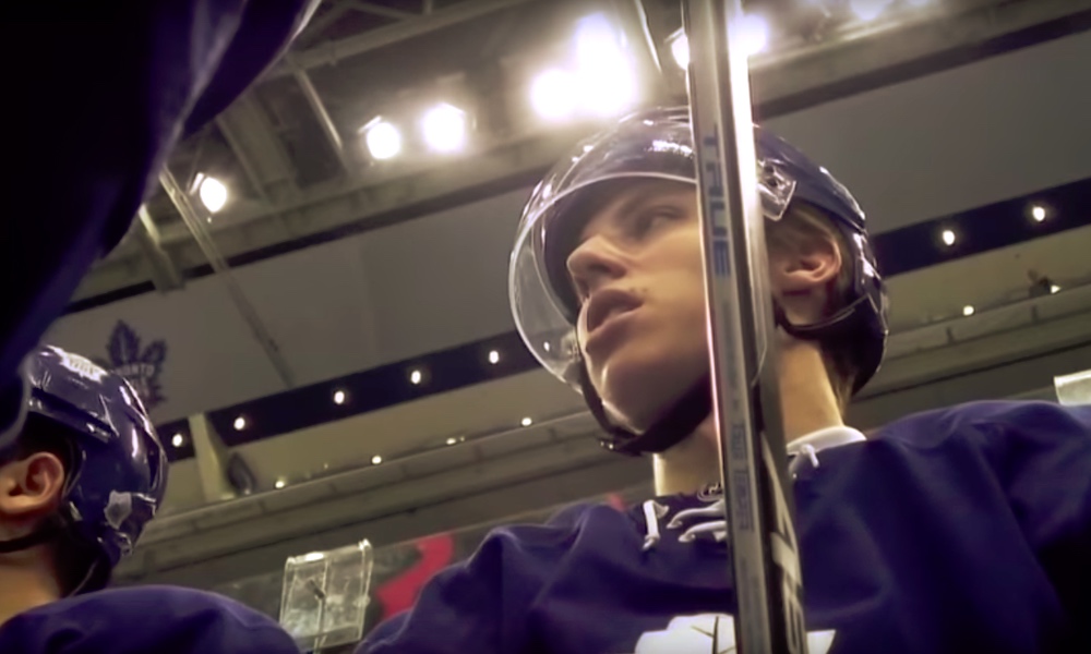 Mitch Marner saattaa lähteä Torontosta, mikäli jokin toinen seura tekee offer sheetin: GM Kyle Dubas myönsi asian ensimmäistä kertaa.
