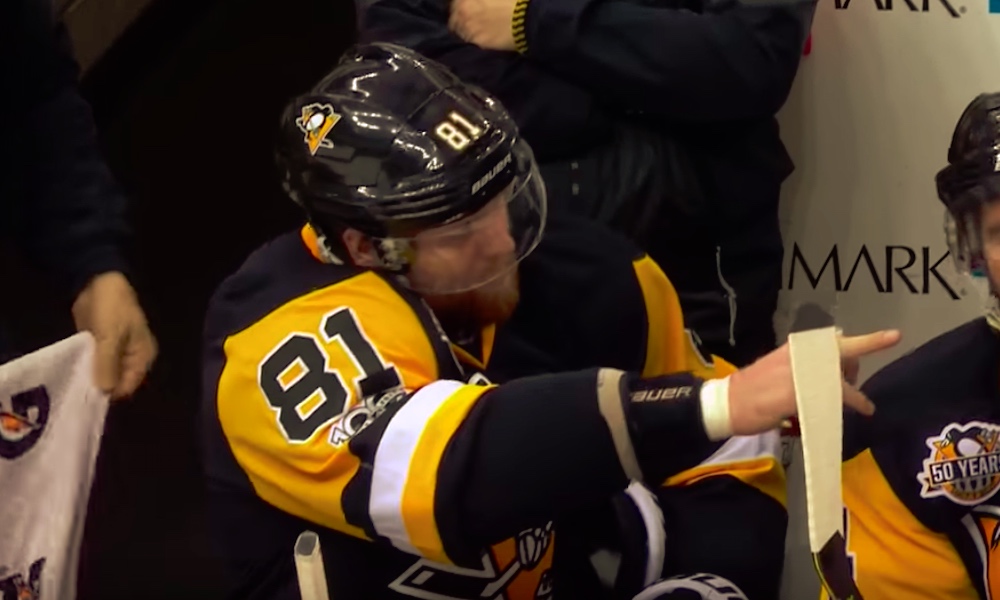 The Athleticin mukaan Evgeni Malkin olisi vaatinut siirtoa, mikäli Pittsburgh Penguins ei olisi kaupannut Phil Kesseliä.